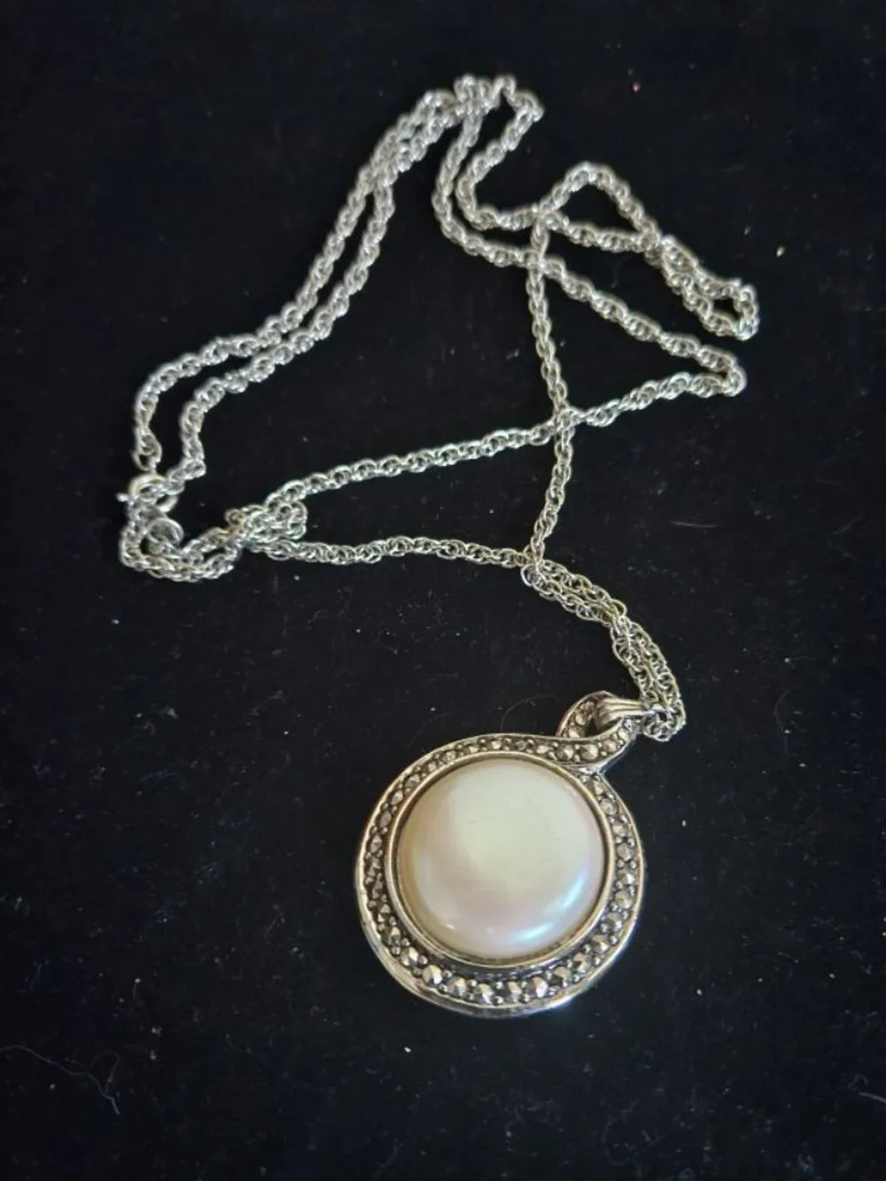 AVON Art Deco Marcasite Faux Pearl Pendant Reversible Necklace & Earring Set
